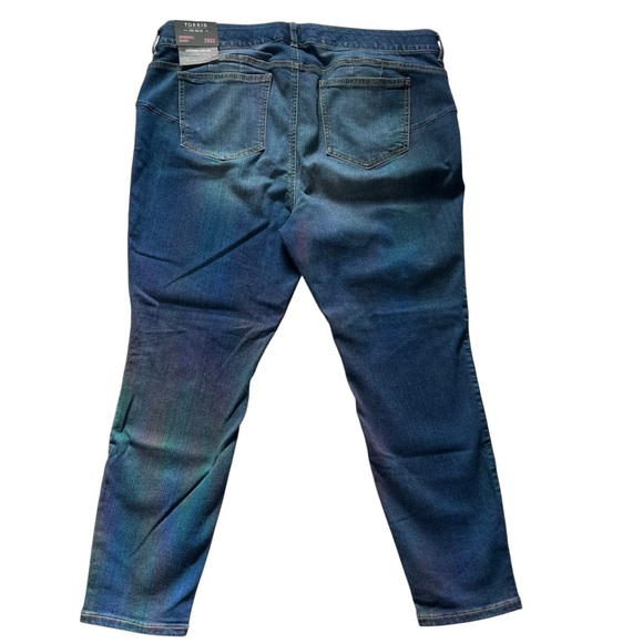 Torrid Bombshell Skinny Jeans 20XS Extra Short High Rise NWT - Picture 5 of 7